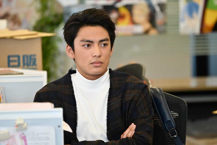 藤枝喜輝「あのときキスしておけば」より (C)テレビ朝日