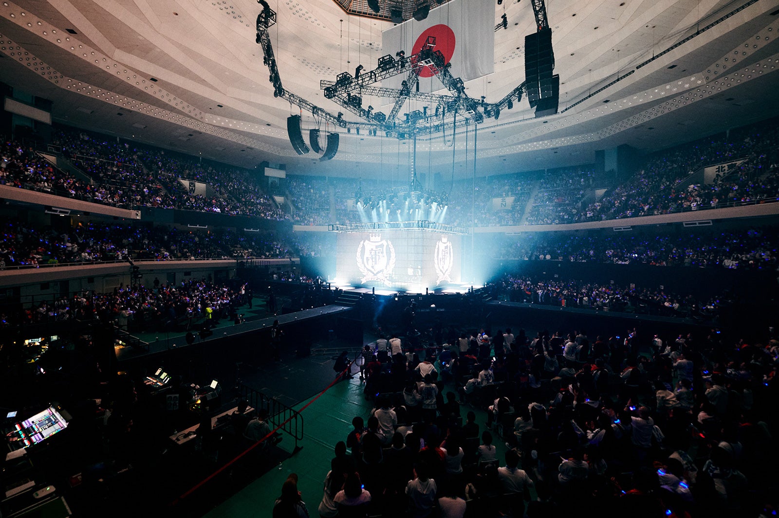 新しい学校のリーダーズ／写真：usamiryo