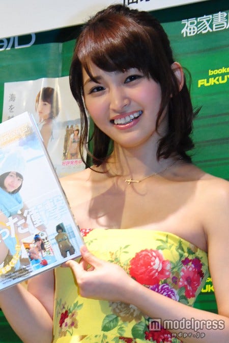 岡本玲 (C)モデルプレス