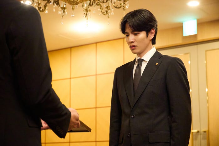 志尊淳「10回切って倒れない木はない」第8話(C)日本テレビ