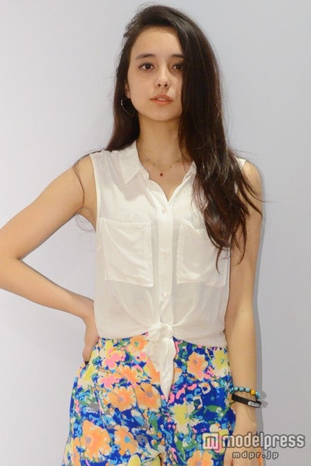 石田ニコルのプライベートに迫る