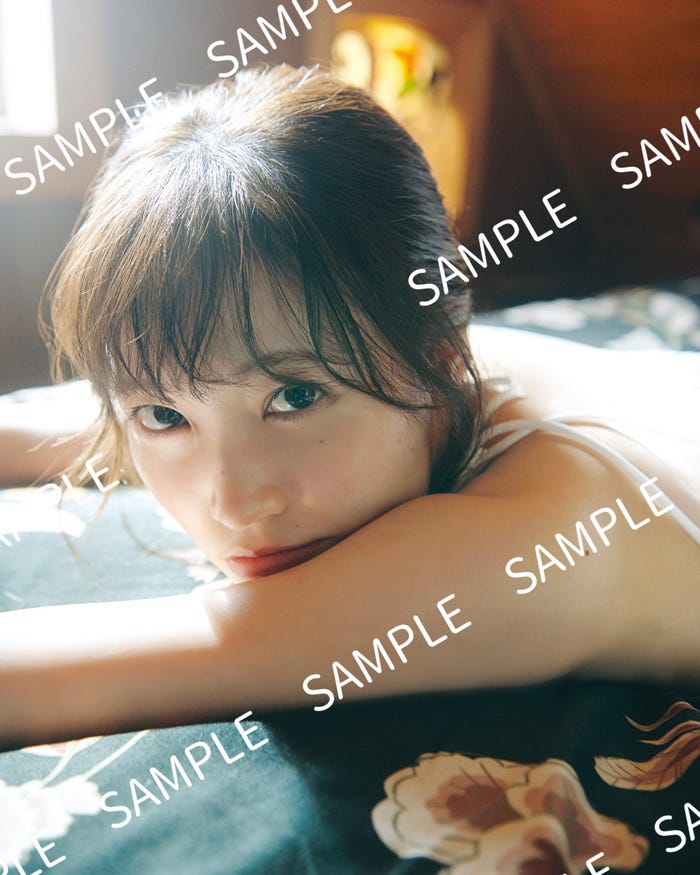 松田里奈1st写真集「まつりの時間」特典B3折り目なしポスター:星野書店近鉄パッセ店 撮影/北浦敦子