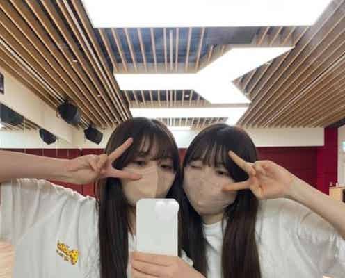 NiziUミイヒ&マユカ、前髪あり“双子”ショットに反響「みいまゆ最高」「そっくりすぎる」