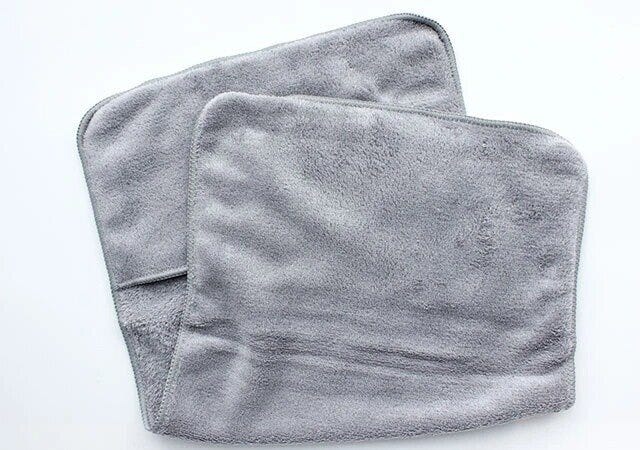 ダイソーのマイクロファイバーペットタオル(30cm×50cm)1 ダイソーのマイクロファイバーペットタオル(30cm×50cm)1