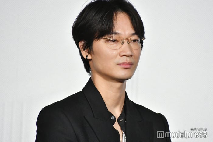 綾野剛 (C)モデルプレス