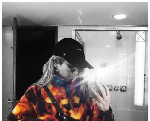 ローラ、鍛え抜かれた美脚披露「かっこいい」「まさに理想」と反響