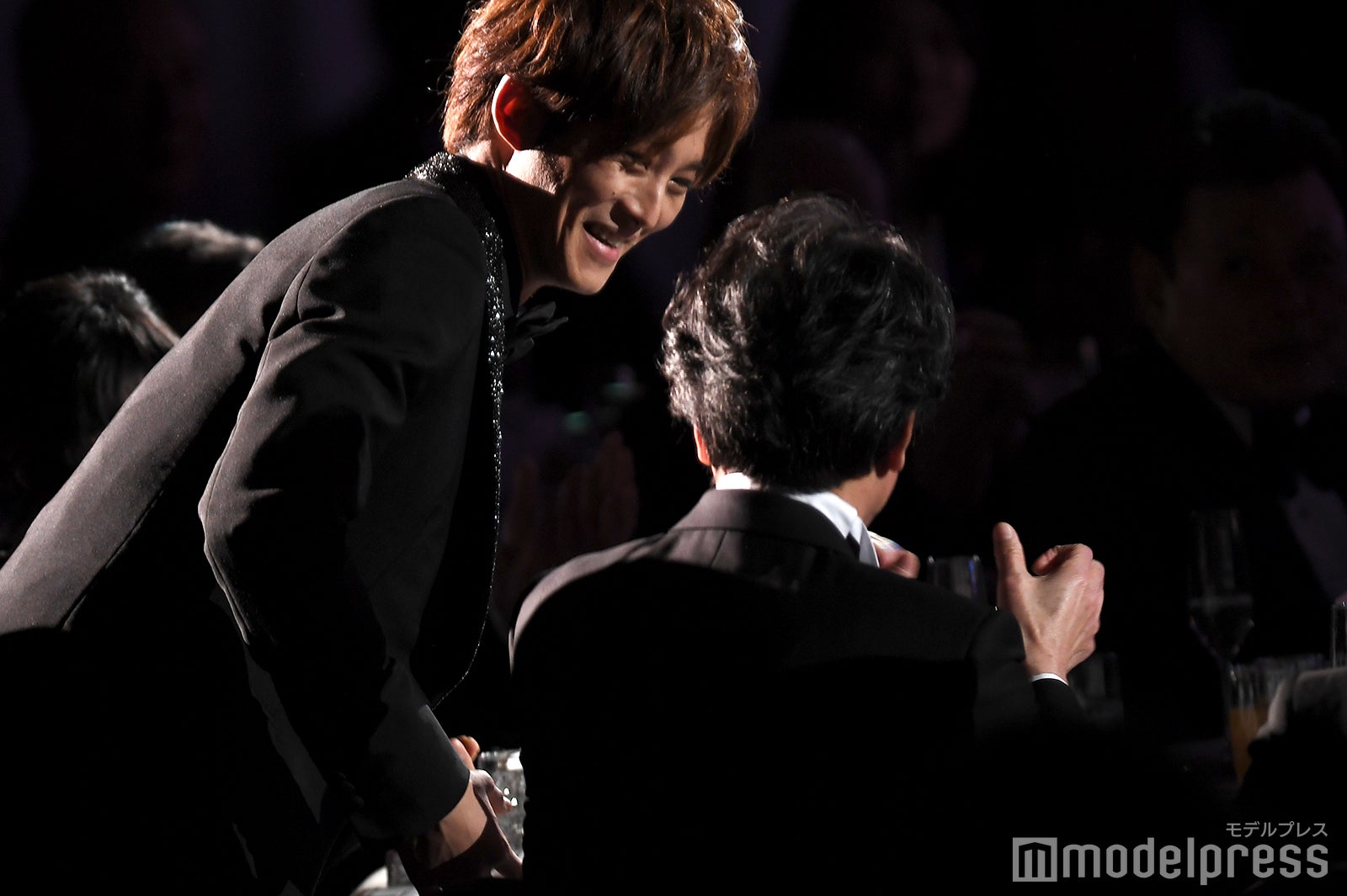 松坂桃李、役所広司（C）モデルプレス