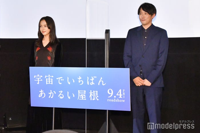 清原果耶、藤井道人監督(C)モデルプレス
