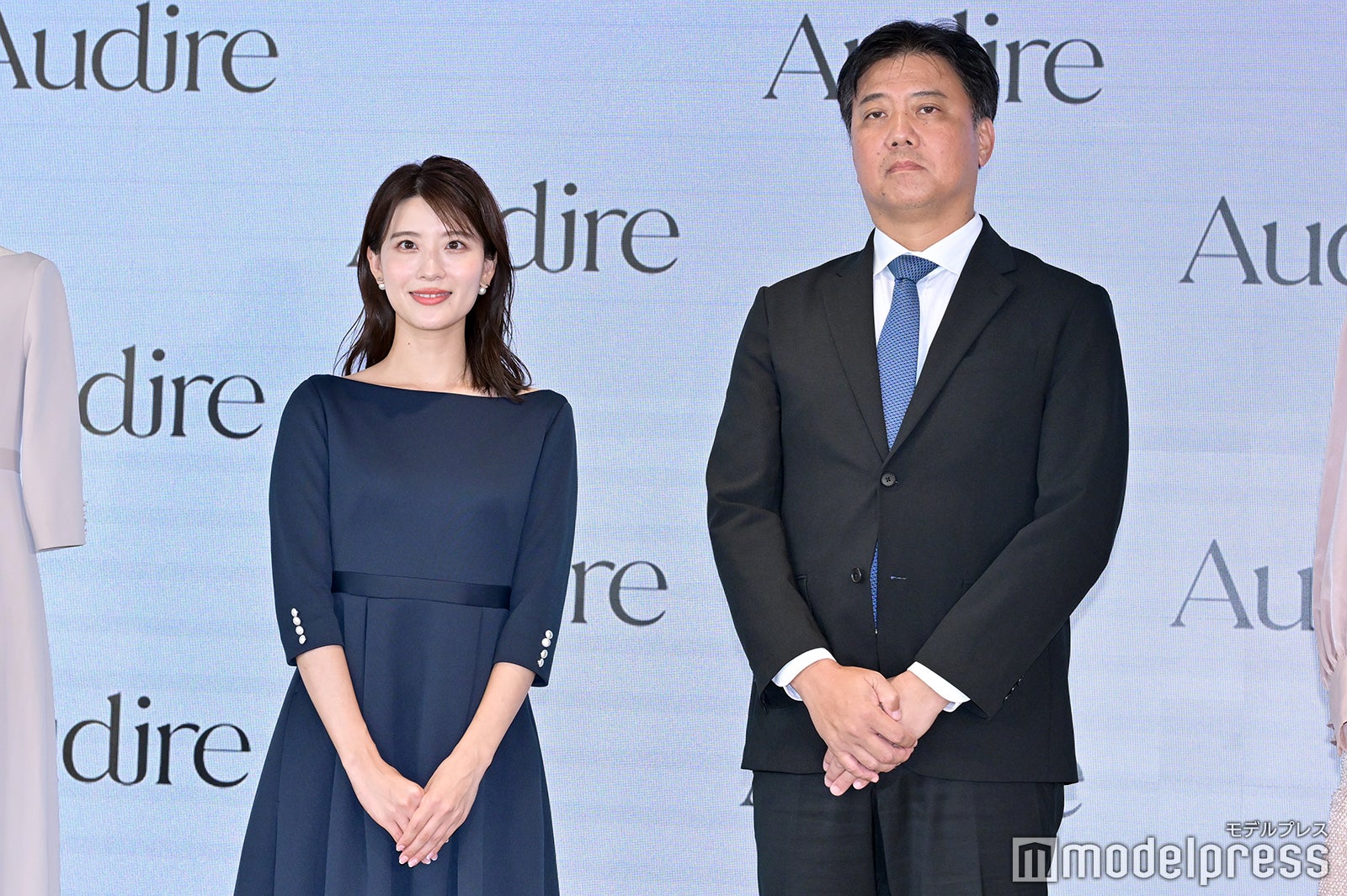 （左から）郡司恭子アナウンサー、日本テレビコンテンツ戦略局長・森實陽三氏 （C）モデルプレス