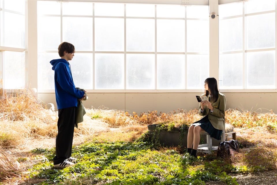 宮世琉弥、遠藤さくら 「もしも、イケメンだけの高校があったら」6話より（C）テレビ朝日