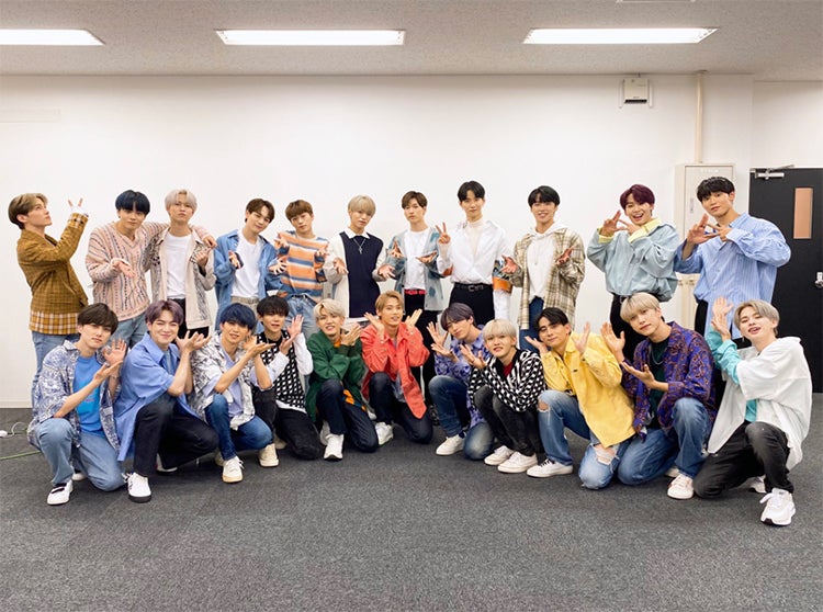 JO1＆INI、日プ“先輩後輩”初の集合ショット公開「ついにこの日が…」「エモい」