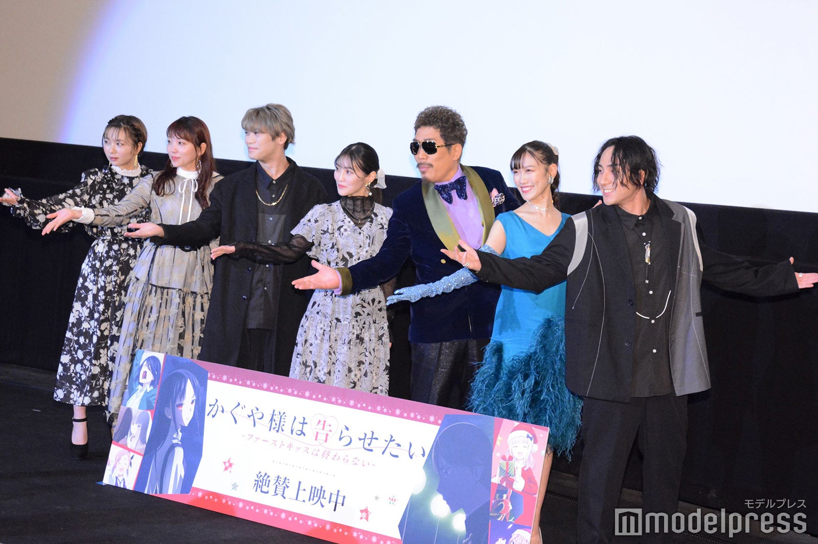 （左から）富田美憂、小原好美、古川慎、古賀葵、鈴木雅之、高城れに、鈴木崚汰 （C）モデルプレス