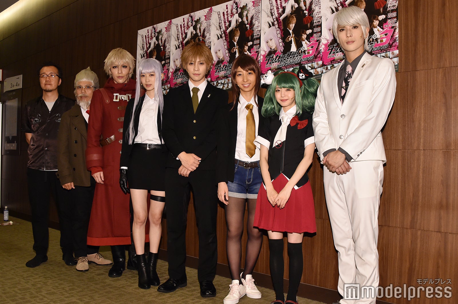 左より：西森英行氏、竹若元博、神永圭佑、岡本夏美、西銘駿、飯田里穂、市川美織、仲田博喜 （C）モデルプレス