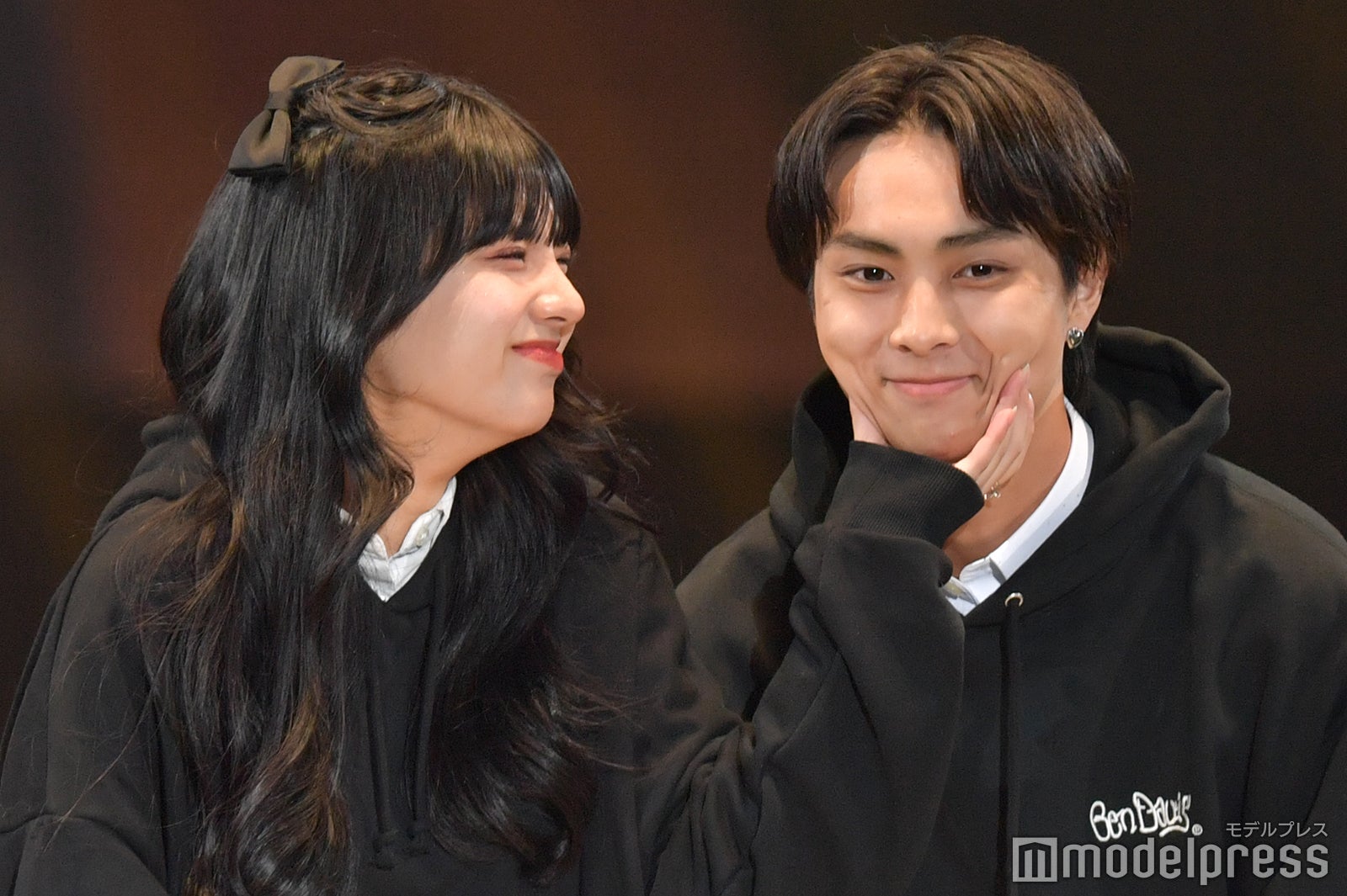 向井怜衣、小幡海潤（C）モデルプレス