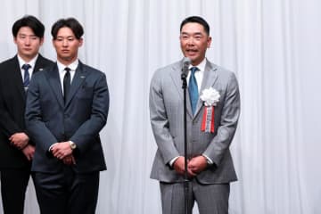 巨人・阿部監督「チームはピンチですが、必ずチャンスに変えて」燦燦会で全員でのVゴールを宣言