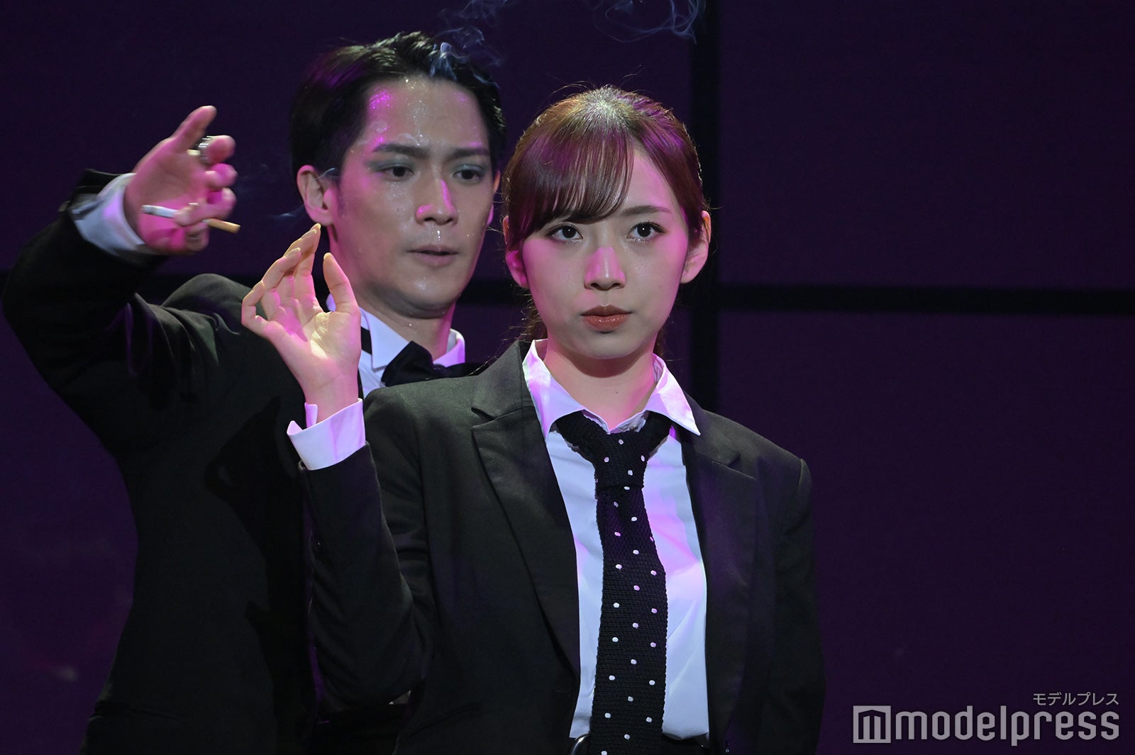 味方良介、新内眞衣（C）モデルプレス
