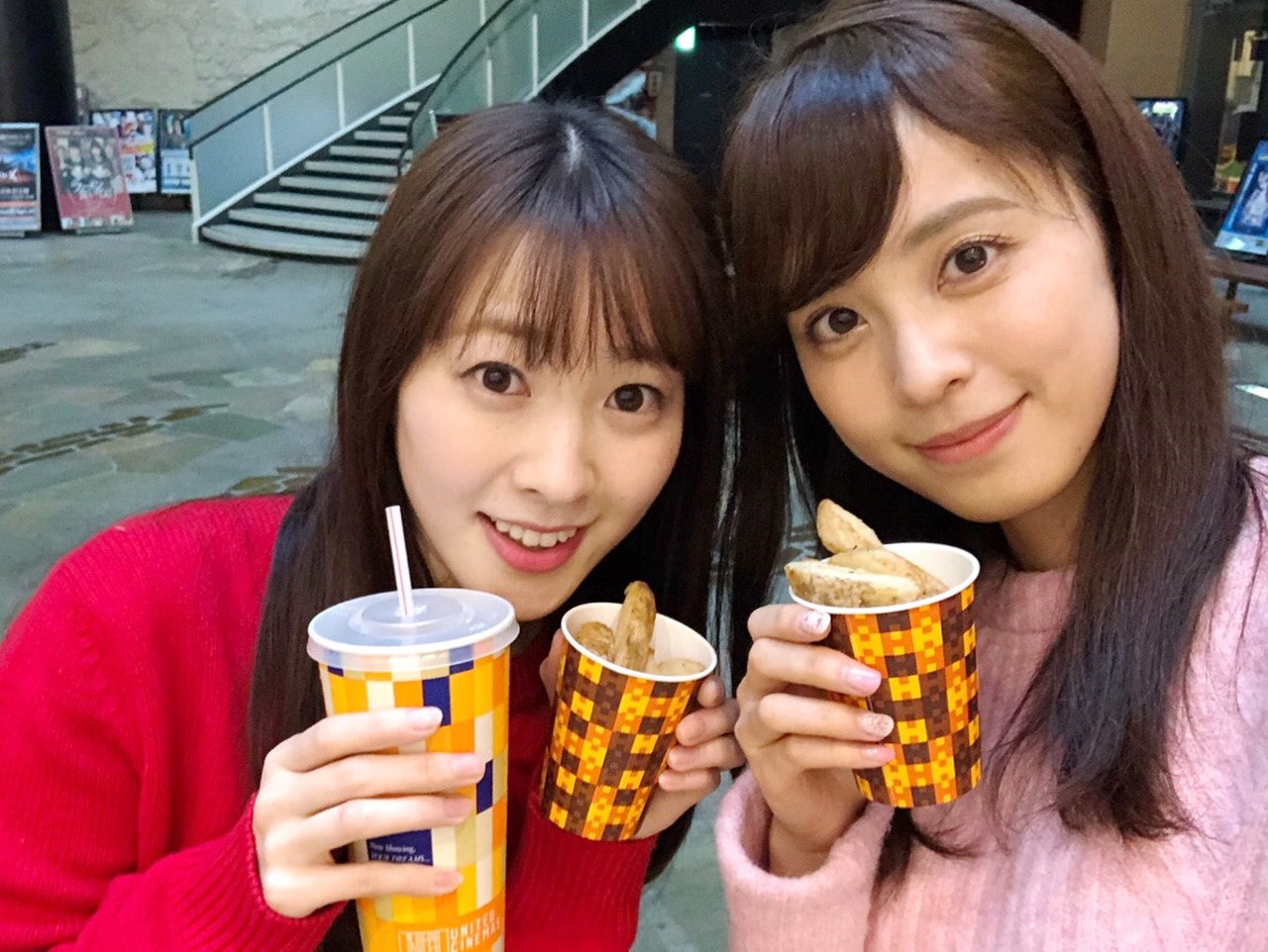 映画館が好きでよく後輩と観に行きます。（提供写真）