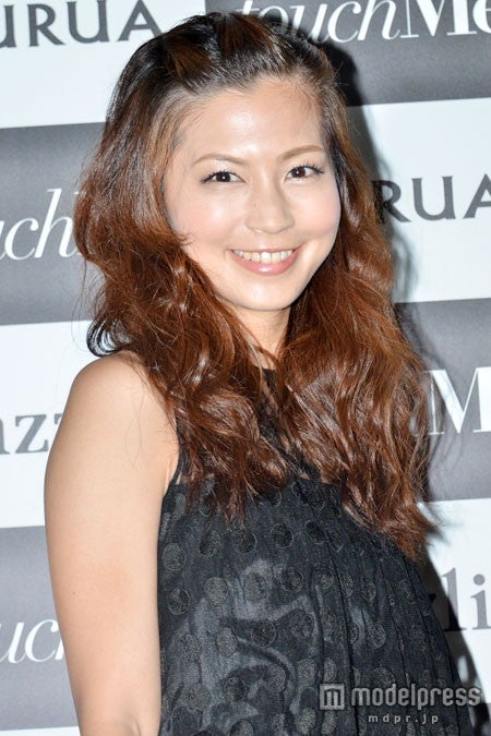 画像7 8 新婚 安田美沙子 セクシー肌見せスタイルで登場 幸せの瞬間を語る モデルプレス