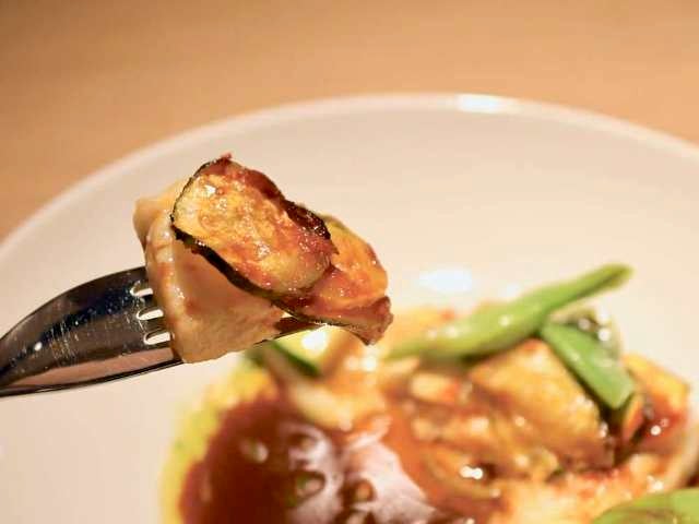 column_b3f5bea5a8beecb84e43b459e618b71e.