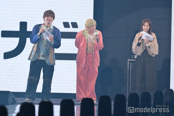 EXIT、鷲見玲奈/「マイナビ TGC 2023 S/S」より(C)モデルプレス