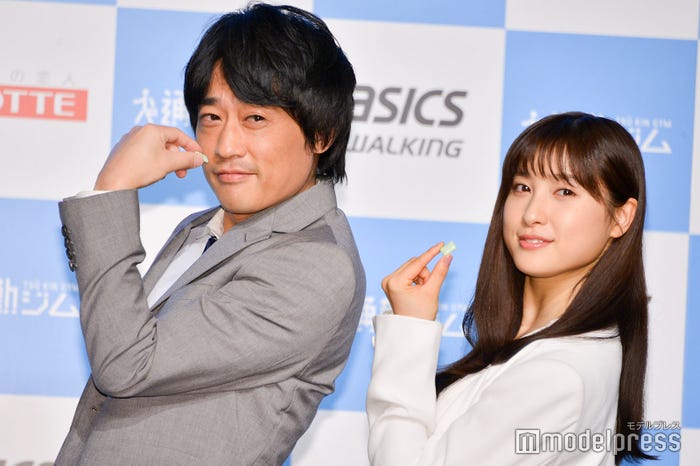 村上健志、土屋太鳳 (C)モデルプレス