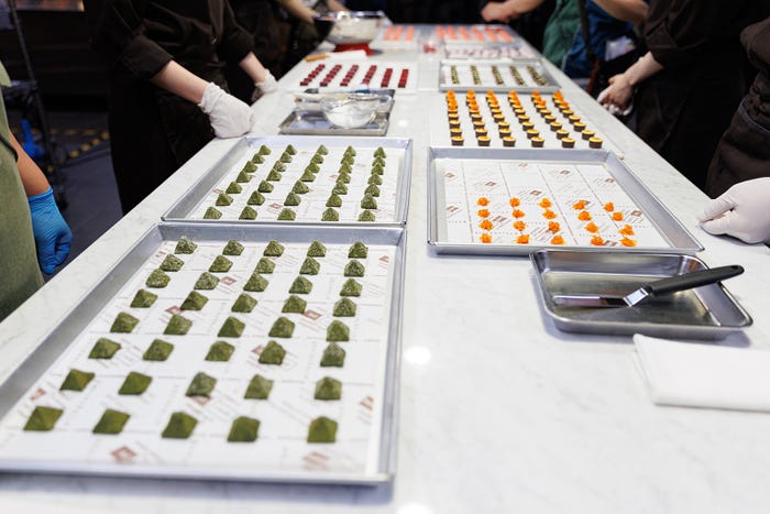 「匿名の恋人たち」レインボーパレット(提供写真)