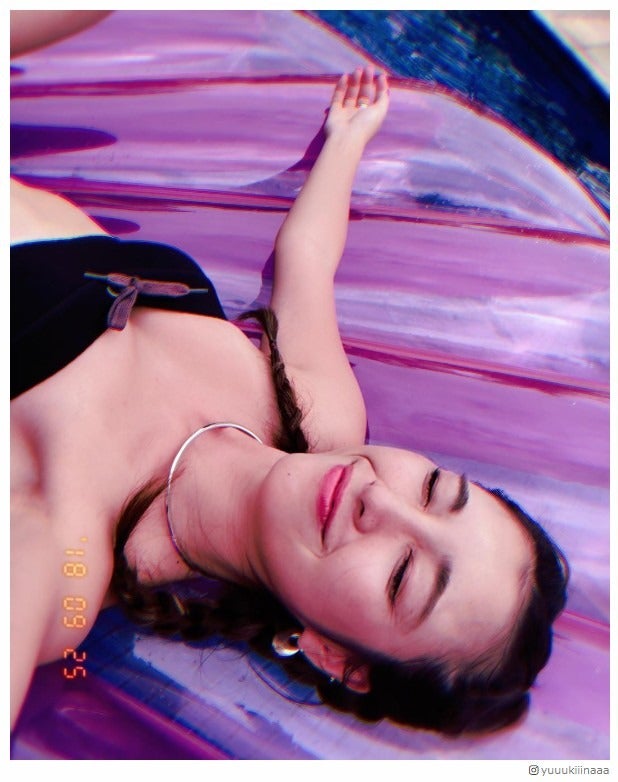 木下優樹菜、ビキニ姿で美ボディ披露 家族旅行を満喫