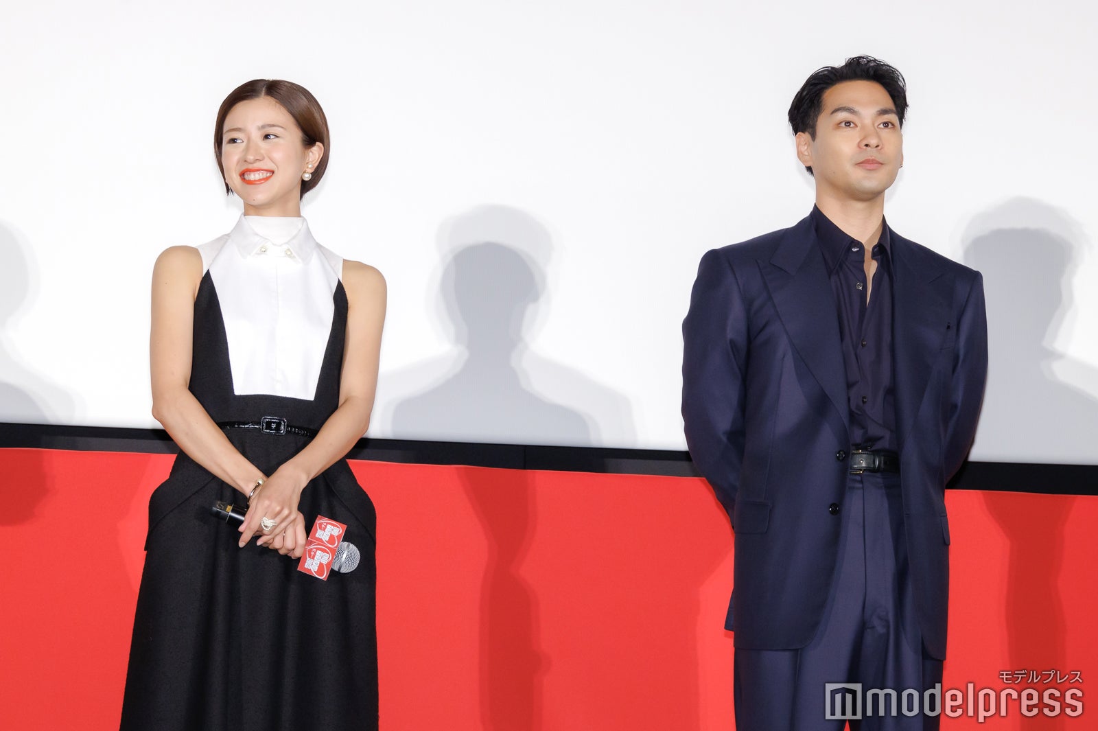 黒島結菜、柳楽優弥（C）モデルプレス