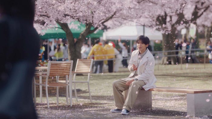 目黒蓮/「春の午後の出会い」篇より