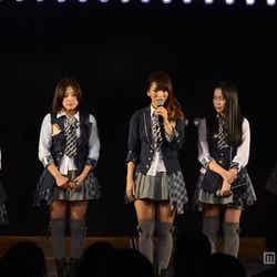 左から:高橋みなみ、仲川遥香、高城亜樹、多田愛佳、篠田麻里子(C)AKS