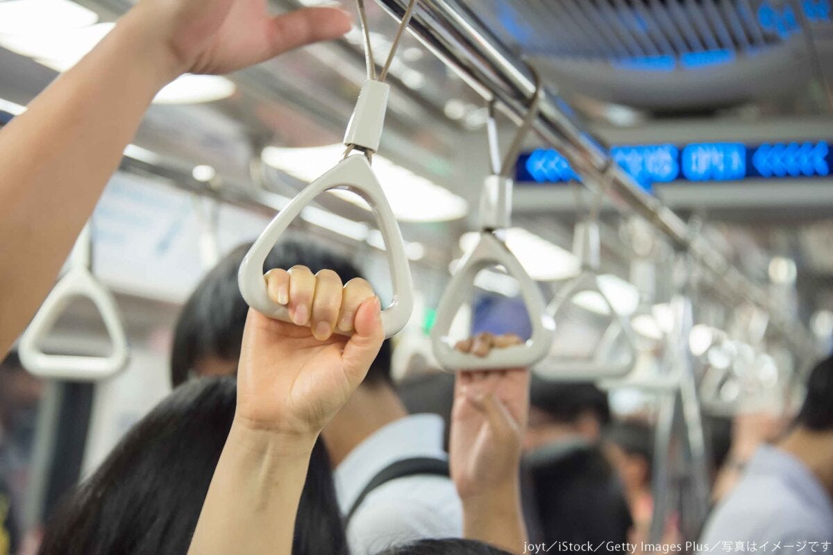 満員電車・電車・吊り革