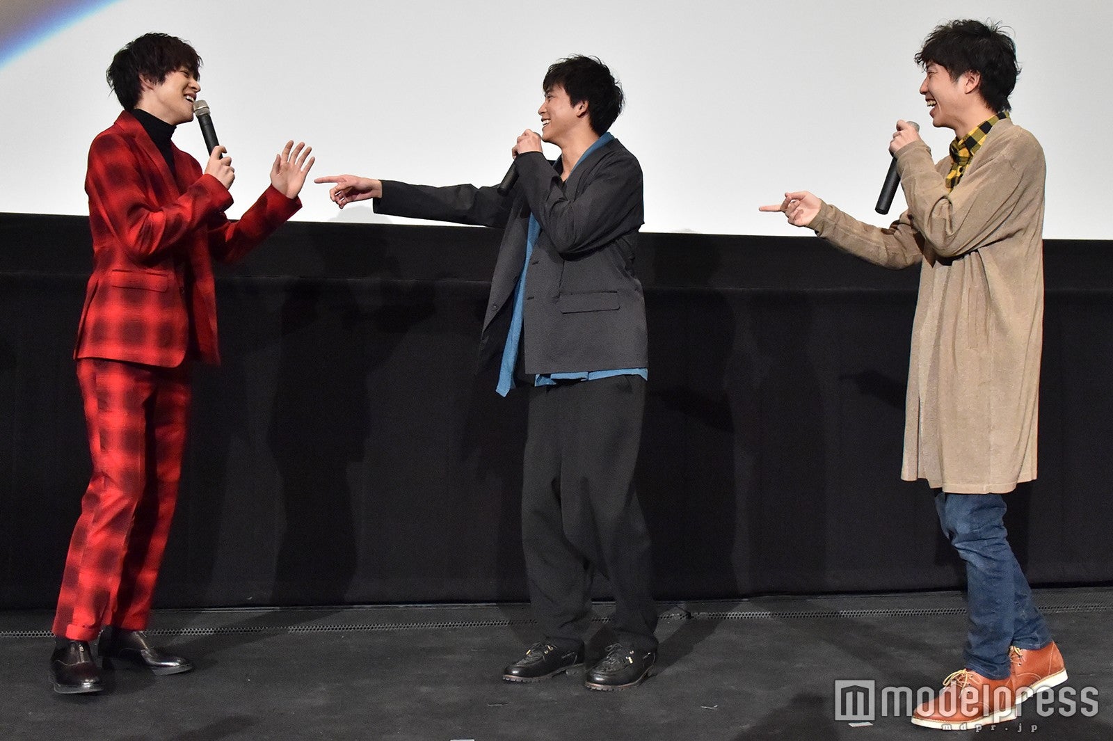 西銘駿、佐野岳、上堀内佳寿也監督 （C）モデルプレス