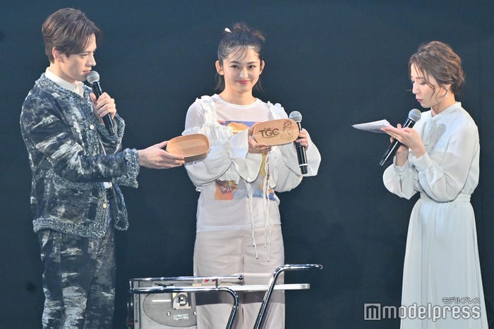 ウエンツ瑛士、岡本玲、久野静香アナウンサー(C)モデルプレス