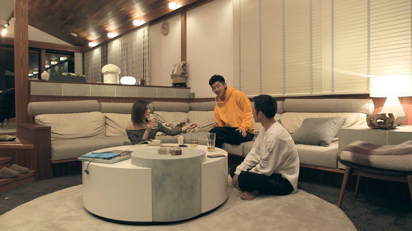 聖南、翔平、貴之「TERRACE HOUSE OPENING NEW DOORS」13th WEEK（C）フジテレビ／イースト・エンタテインメント