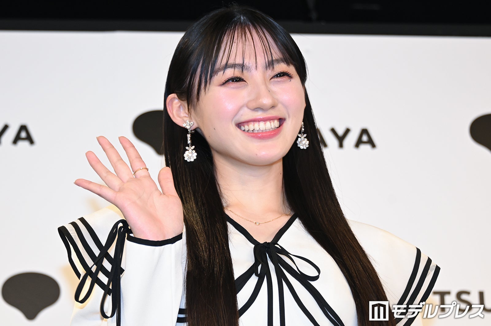 乃木坂46川崎桜、立教大学ストレート卒業が自信に「毎日課題と振り覚えに追われて」学生生活振り返る【エチュード】