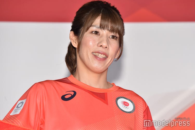 画像1 3 吉田沙保里 カラフルインナーカラーの新ヘアが可愛い 綺麗な色 すごい似合う と絶賛の声 モデルプレス