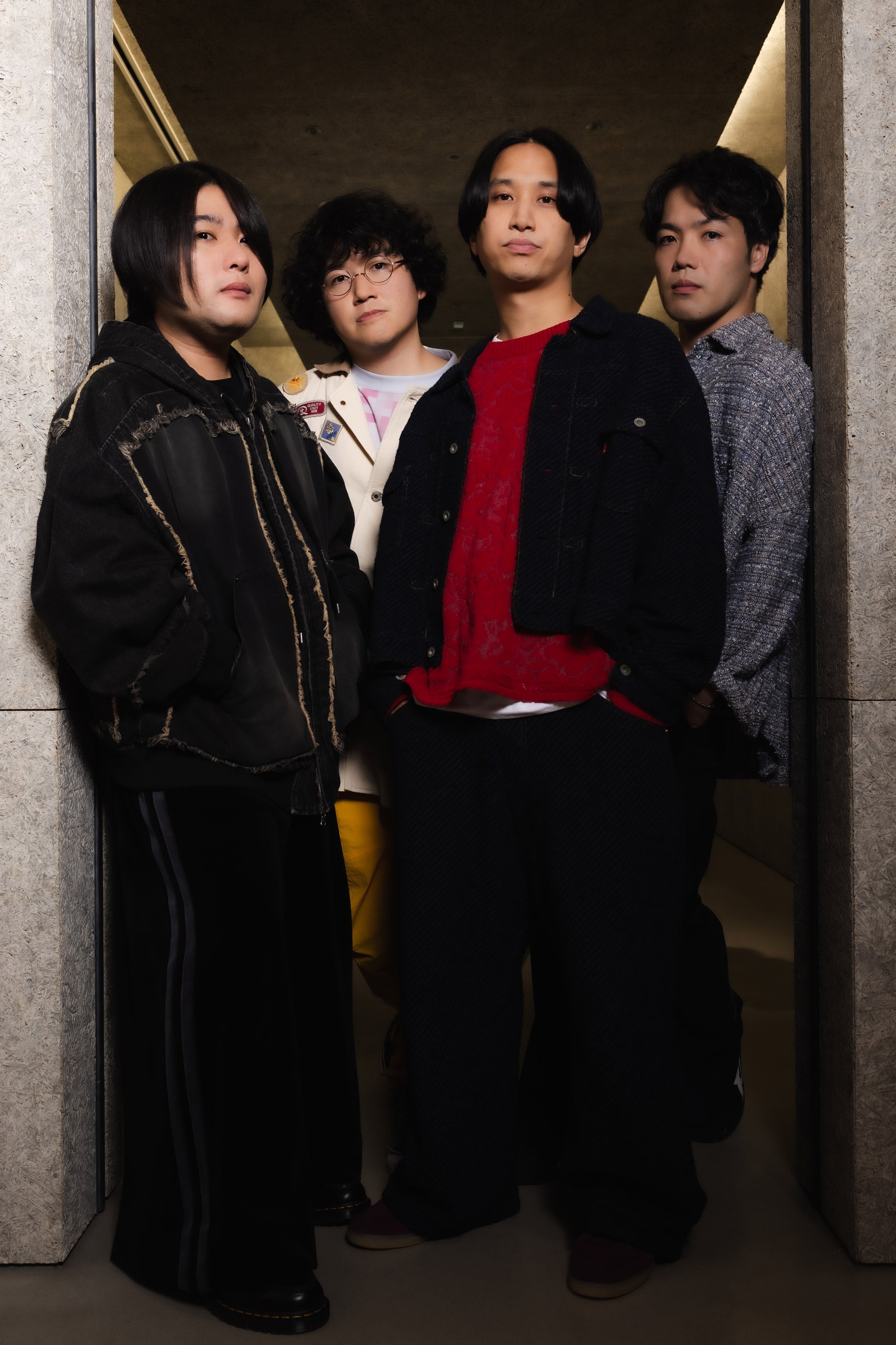 マカロニえんぴつ「モデルプレスカウントダウンマガジン vol.12」（東京ニュース通信社刊）写真：野間憲治