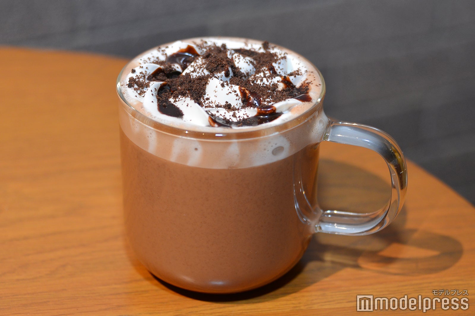 フォンダン ショコラ アーモンドミルク モカ（C）モデルプレス
