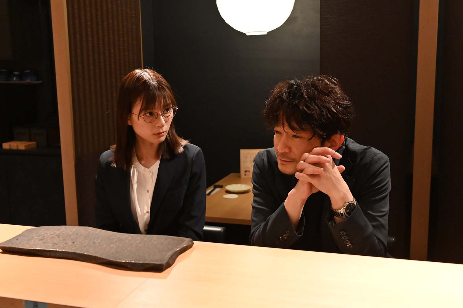 芳根京子、津田健次郎 「俺の可愛いはもうすぐ消費期限！？」第5話より（C）テレビ朝日