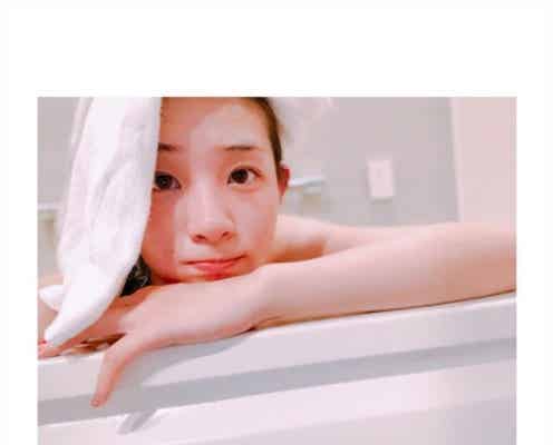 足立梨花、色っぽ入浴ショットに「すっぴん可愛い」「美肌」と絶賛の声