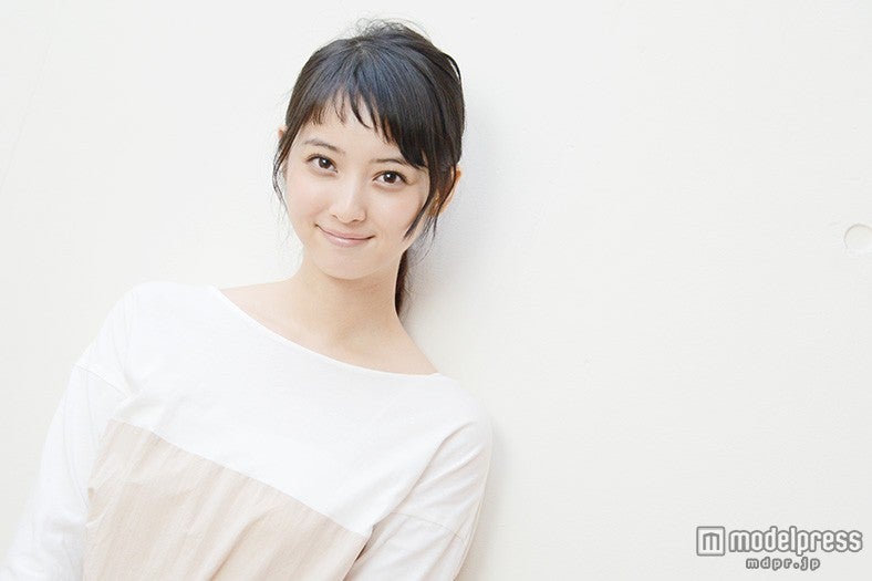 透き通るような美しさも魅力的／佐々木希