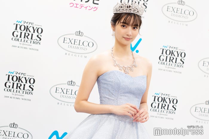 新川優愛 (C)モデルプレス