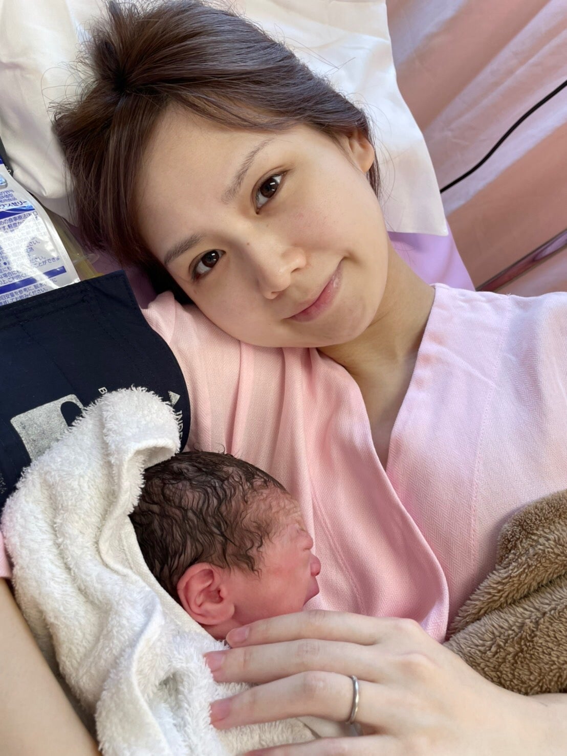 元AKB48佐藤すみれ、第1子出産 K-1愛鷹亮「世界で1番強いパパに」