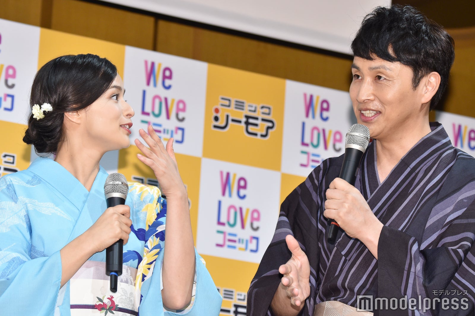 加藤ローサ、児嶋一哉 （C）モデルプレス