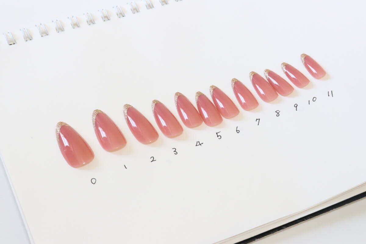 セリア ネイルチップ セリアのネイルチップ