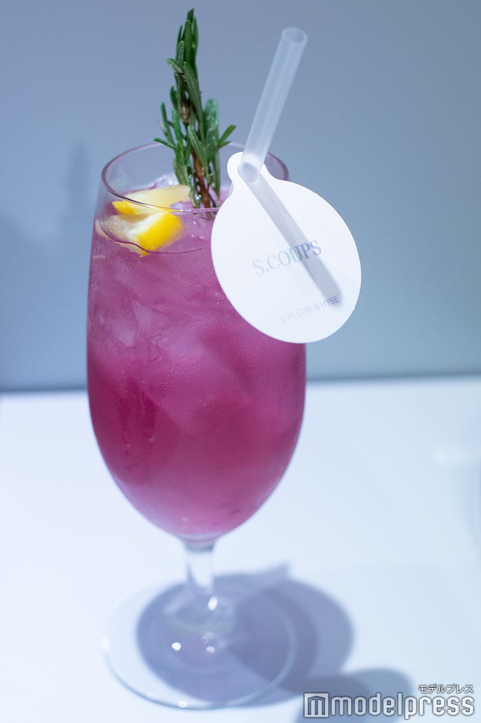 「LIMITED MENU」の「Shine Drink」はキラキラと輝く楽しみも/ストロータグも(写真はS.COUPS)(C)モデルプレス