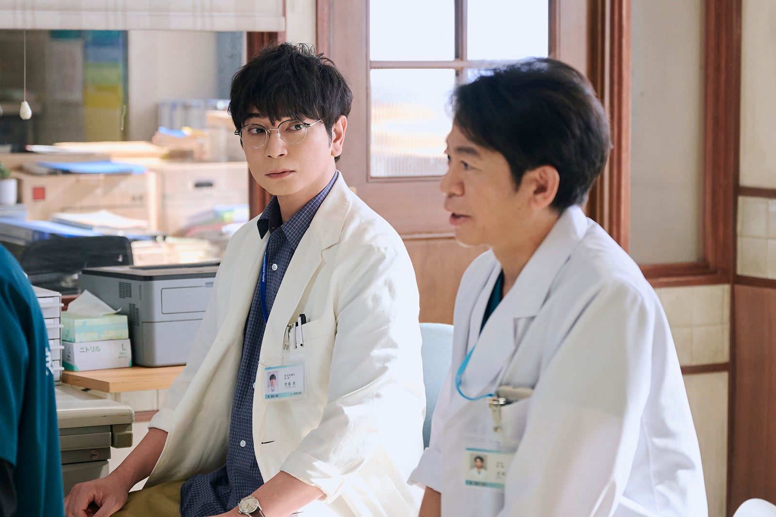 松本潤、永野宗典「19番目のカルテ」第6話（C）TBSスパークル／TBS（撮影：加藤春日）