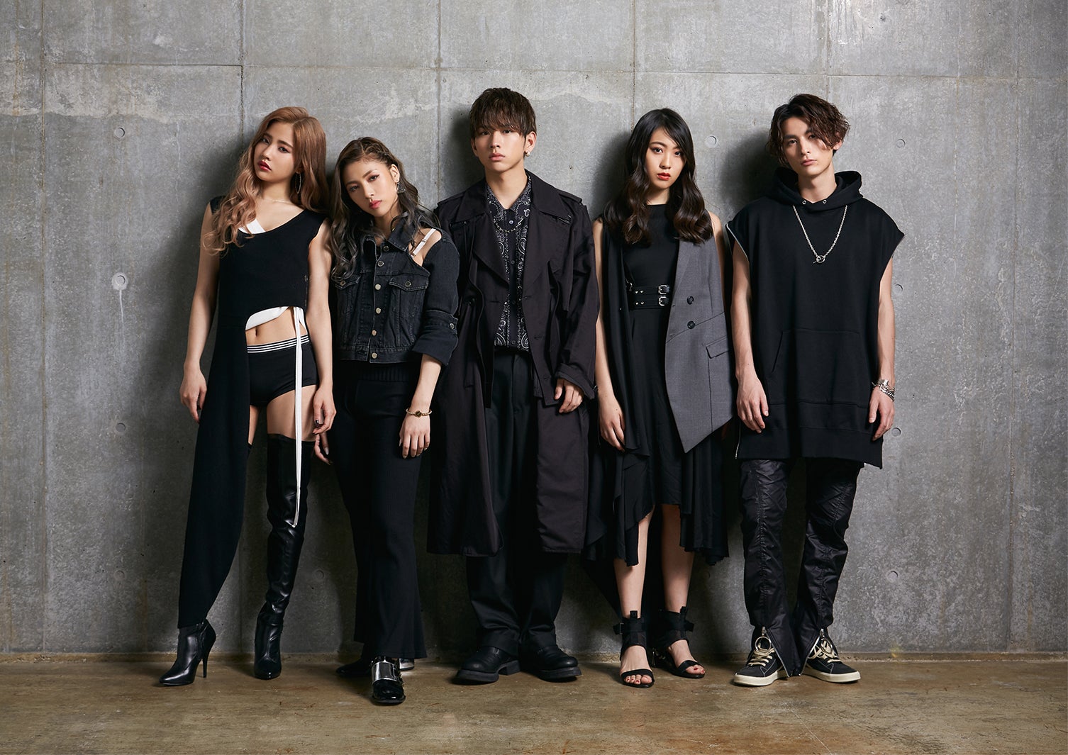 lol（画像提供：avex）