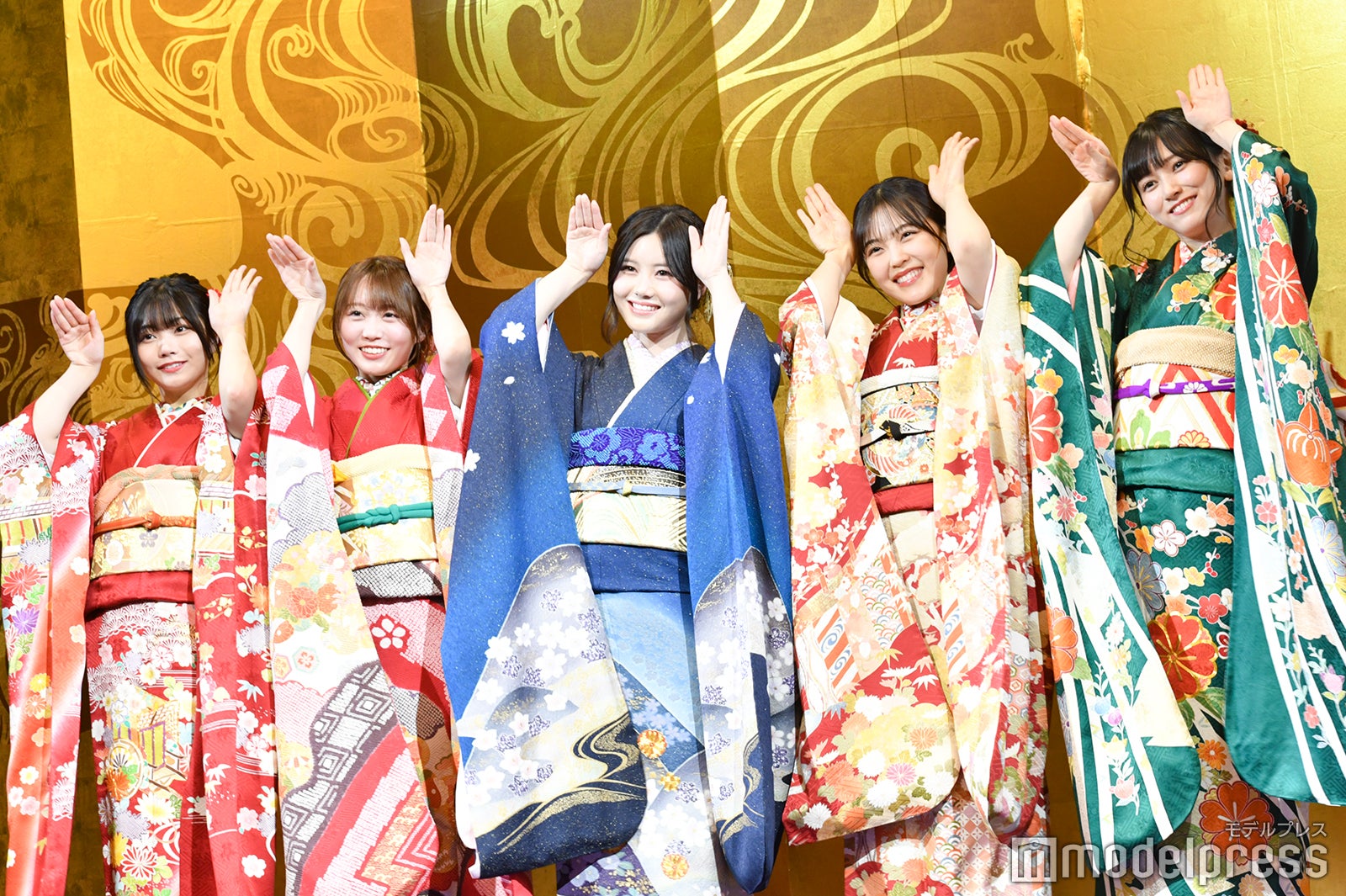 中西アルノ、矢久保美緒、伊藤理々杏、柴田柚菜、池田瑛紗（C）モデルプレス