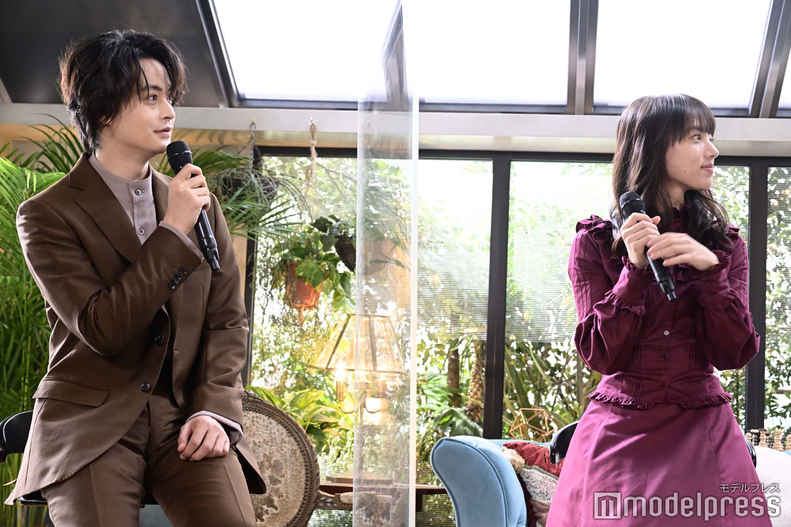 瀬戸康史、清原果耶（C）モデルプレス